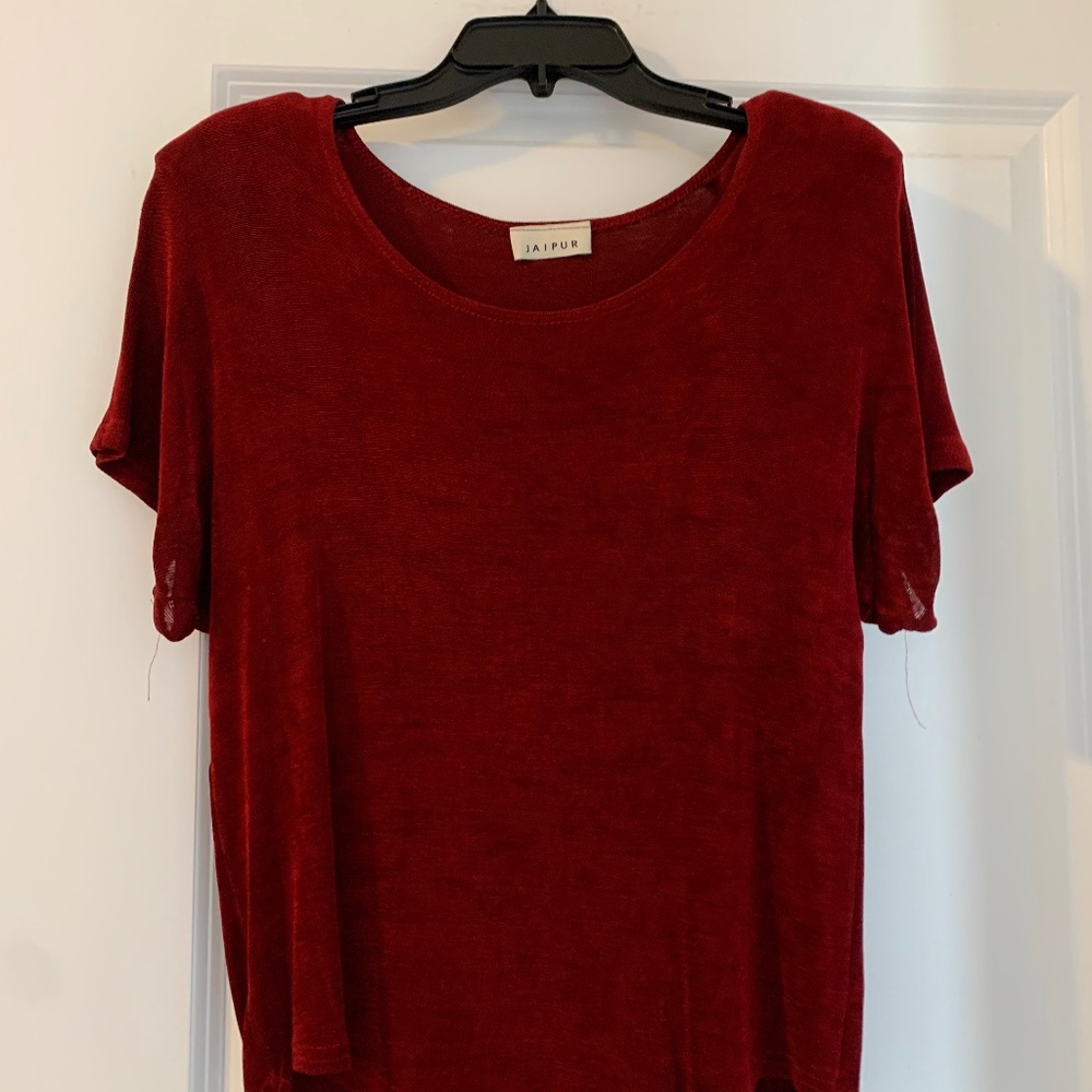 Blood red top, medium